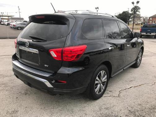 2018 Nissan Pathfinder SV
