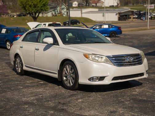 Blizzard Pearl 2011 Toyota Avalon Limited