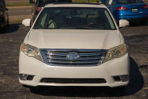 Blizzard Pearl 2011 Toyota Avalon Limited