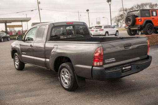 2013 Toyota Tacoma Base