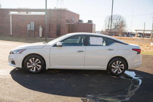 2022 Nissan Altima S FWD