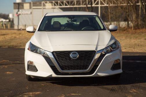 2022 Nissan Altima S FWD