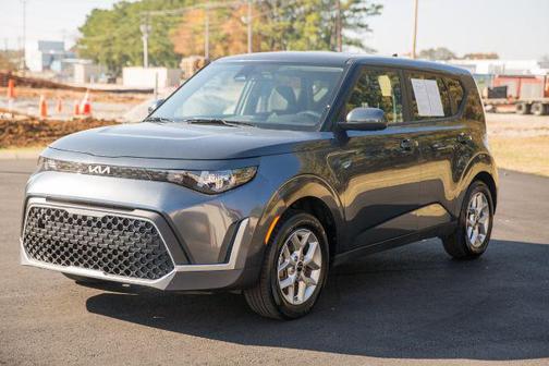 2024 Kia Soul LX