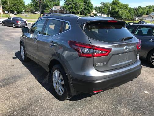 Gun Metallic 2020 Nissan Rogue Sport SV