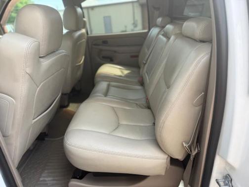 Summit White 2005 Chevrolet Avalanche 1500 Z66