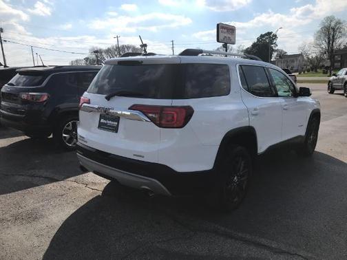 Summit White 2019 GMC Acadia SLT-1