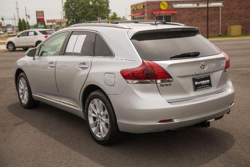 Classic Silver Metallic 2013 Toyota Venza LE