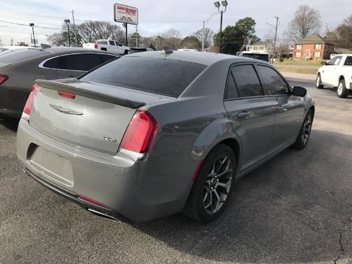 2019 Chrysler 300 Touring