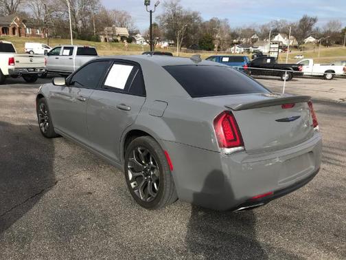 2019 Chrysler 300 Touring