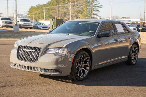 2019 Chrysler 300 Touring