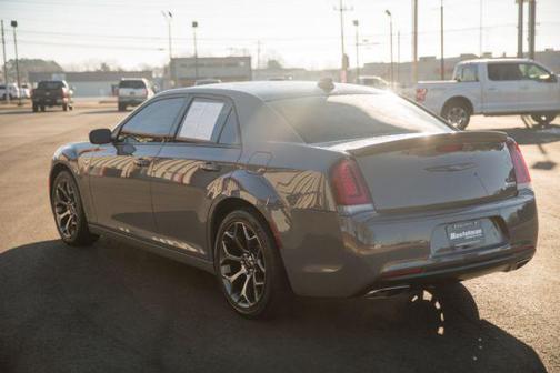 2019 Chrysler 300 Touring