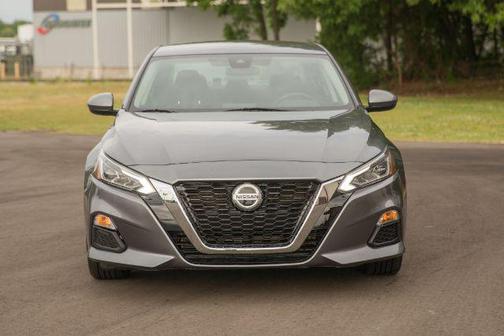Gun Metallic 2021 Nissan Altima 2.5 SV