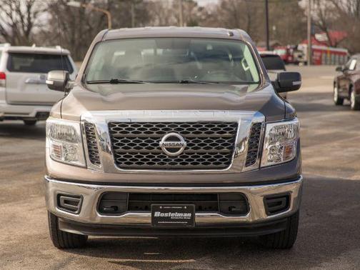 2018 Nissan Titan SV