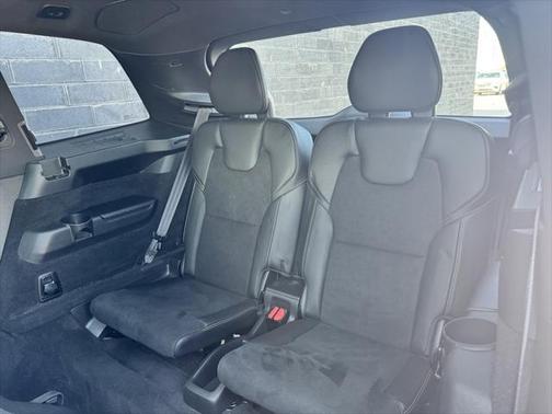 2019 Volvo XC90 T6 R-Design