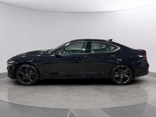 2023 Genesis G70 2.0T AWD