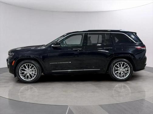 2023 Jeep Grand Cherokee Summit