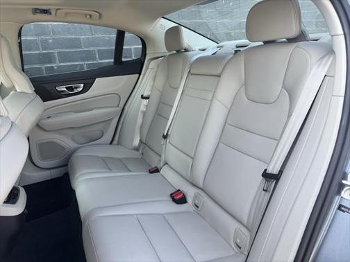 2019 Volvo S60 T5