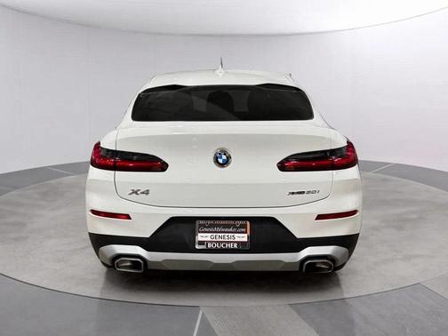 2025 BMW X4 xDrive30i