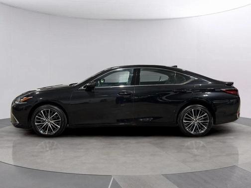 2023 Lexus ES 250 Base