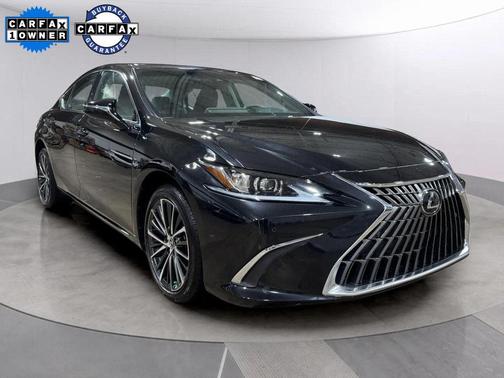 2023 Lexus ES 250 Base