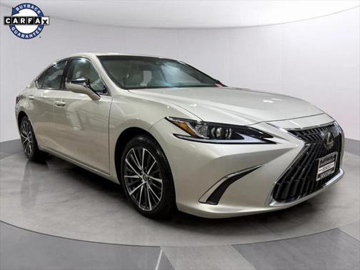 2022 Lexus ES 250 Base