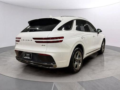 Uyuni White 2026 Genesis GV70 2.5T Select