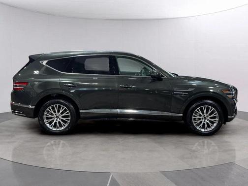 2025 Genesis GV80 2.5T
