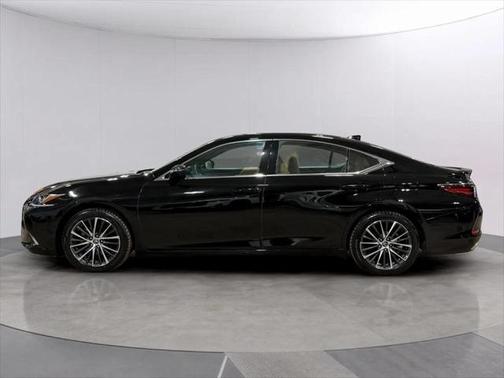 2022 Lexus ES 350 Base