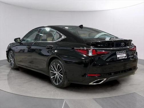 2022 Lexus ES 350 Base