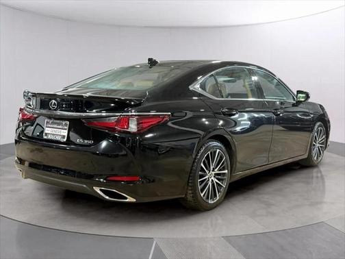 2022 Lexus ES 350 Base