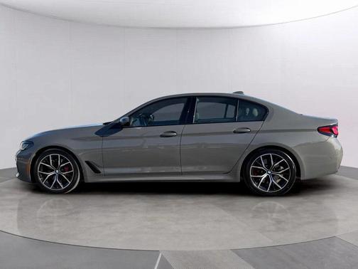 2022 BMW 530 i xDrive