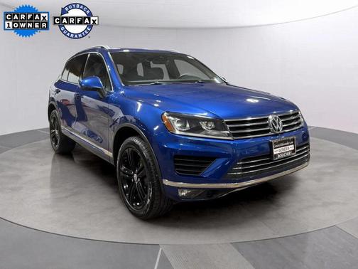 2017 Volkswagen Touareg V6 Wolfsburg Edition