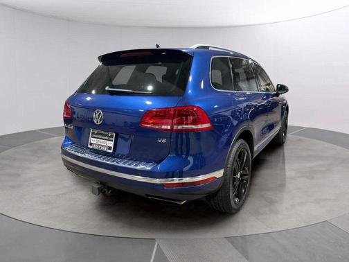2017 Volkswagen Touareg V6 Wolfsburg Edition