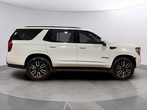 2023 GMC Yukon 4WD AT4