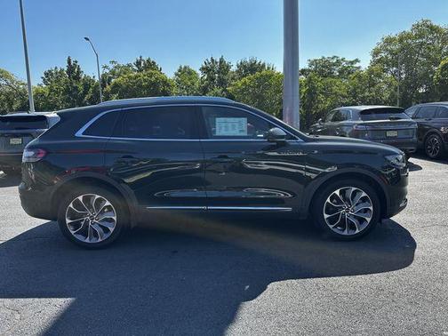 Green Clearcoat Metallic 2023 Lincoln Nautilus Reserve