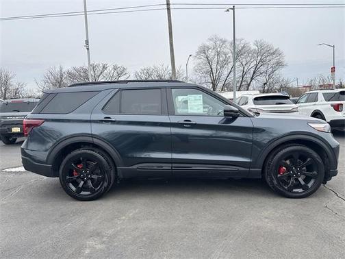 2023 Ford Explorer ST