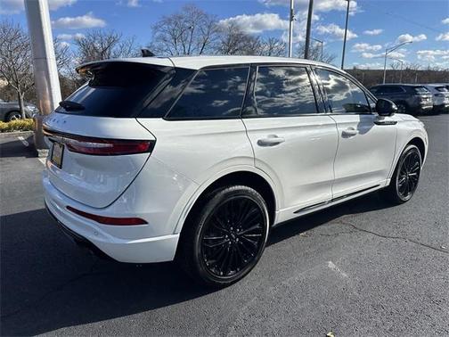 2025 Lincoln Corsair Premiere