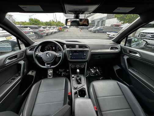 Dark Moss Green Metallic 2019 Volkswagen Tiguan 2.0T SEL R-Line