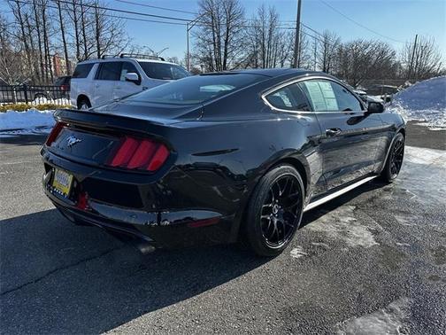 2017 Ford Mustang EcoBoost