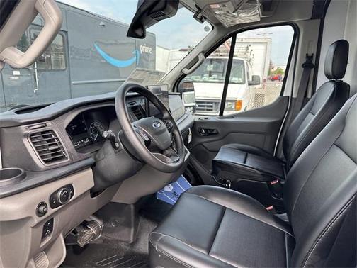 2025 Ford Transit-350 148 WB Medium Roof Cargo