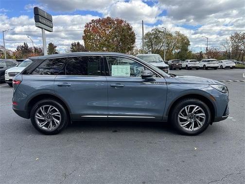 2023 Lincoln Corsair Standard