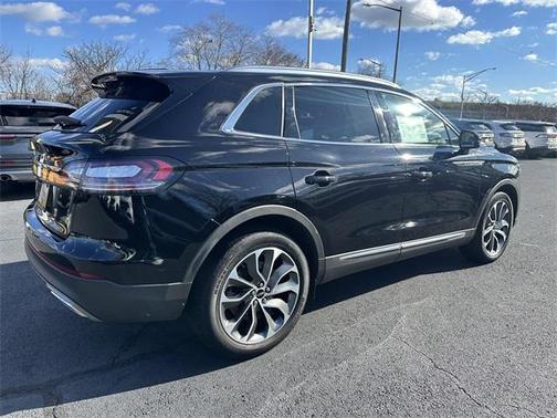 2022 Lincoln Nautilus Reserve