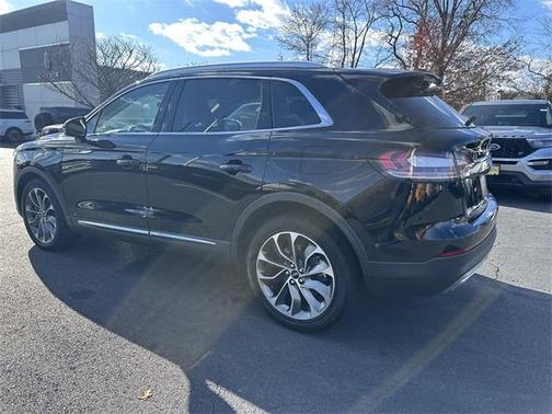 2022 Lincoln Nautilus Reserve