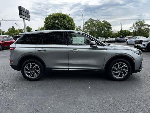 Silver Radiance Metallic 2024 Lincoln Corsair Premiere