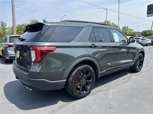 2022 Ford Explorer ST