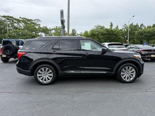Agate Black Metallic 2021 Ford Explorer Limited
