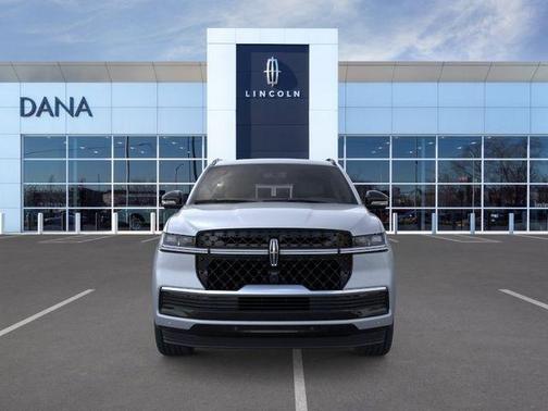 Gray Mist Metallic 2026 Lincoln Navigator Reserve