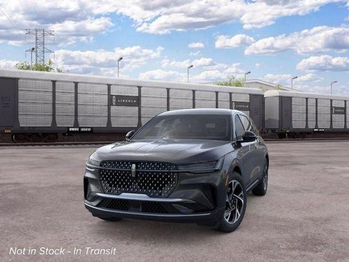 Infinite Black Metallic 2026 Lincoln Nautilus Premiere