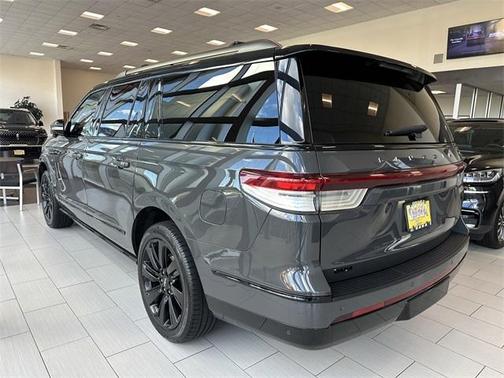2023 Lincoln Navigator L Black Label