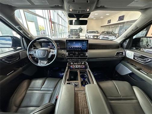 2023 Lincoln Navigator L Black Label